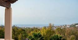 Ático con vistas al golf, mar y montaña en Benahavís