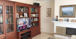 Spacious and bright apartment in El Paraíso area