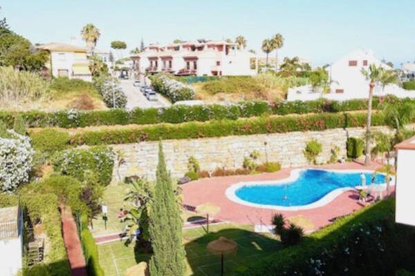 Amplio apartamento luminoso ubicado en Guadalmina Alta