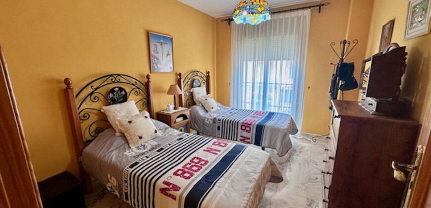 Magnifica casa adosada ubicada en Cancelada