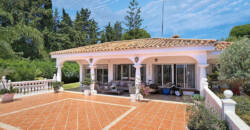 Villa en El Paraíso Bajo
