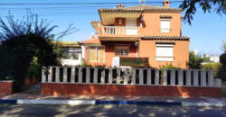 Fantástica villa independiente con negocio de restauración