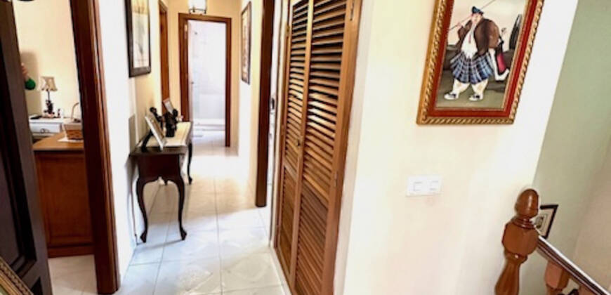 Fantástica villa independiente con negocio de restauración