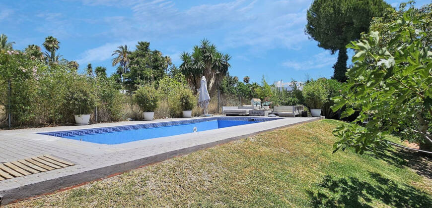 Villa en El Paraíso Bajo