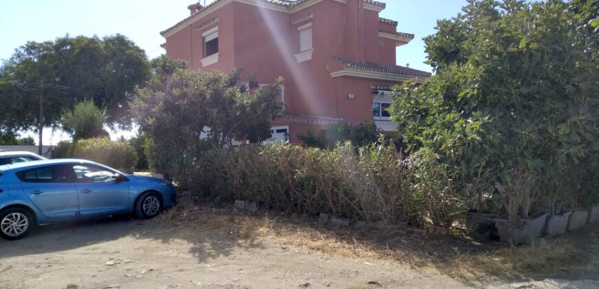 Fantástica villa independiente con negocio de restauración