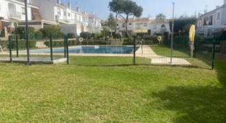 Townhouse in the Atalaya area
