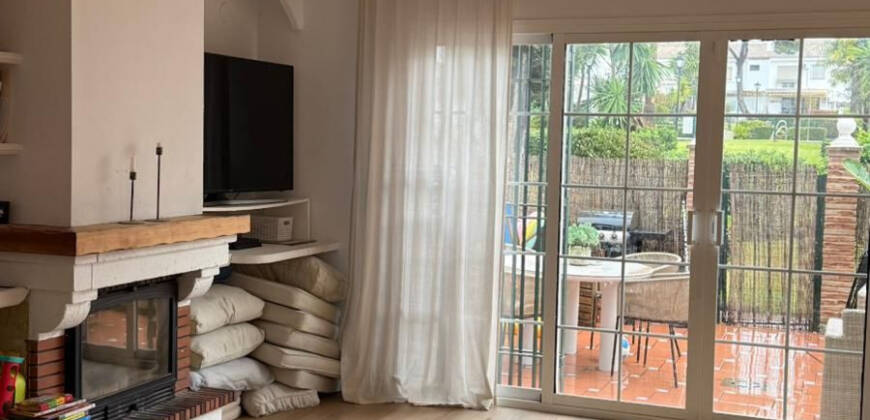 Townhouse in the Atalaya area